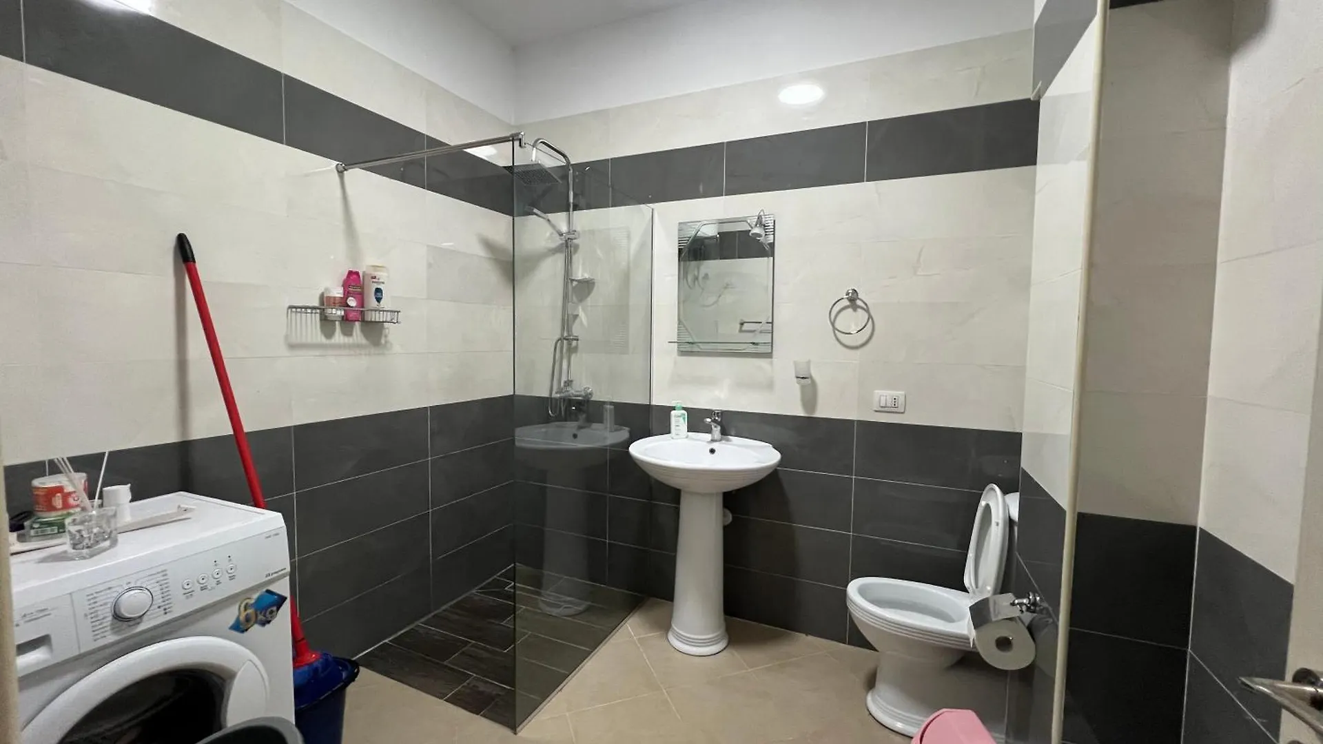 Apartment Tirana Near The New Boulevard